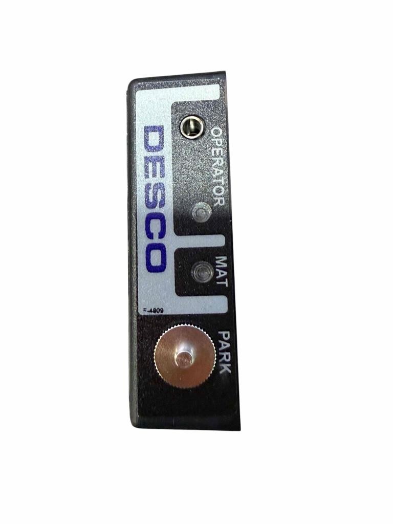 DESCO Multi-Mount Continuous Monitor Wave Distortion 19651 North American Plug