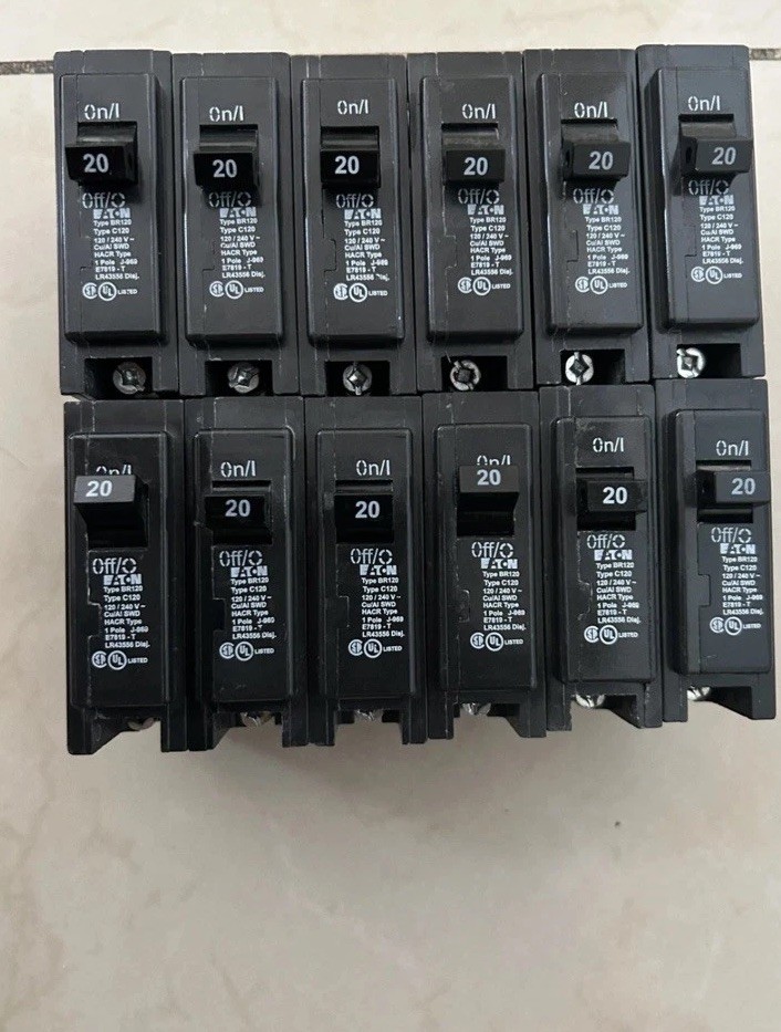 10 PCS Eaton BR120 – 20A Circuit Breaker 1 Pole Type BR 120 V