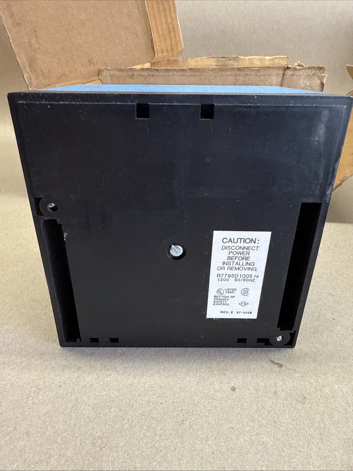 HONEYWELL R7795D1005 Primary Safety Control