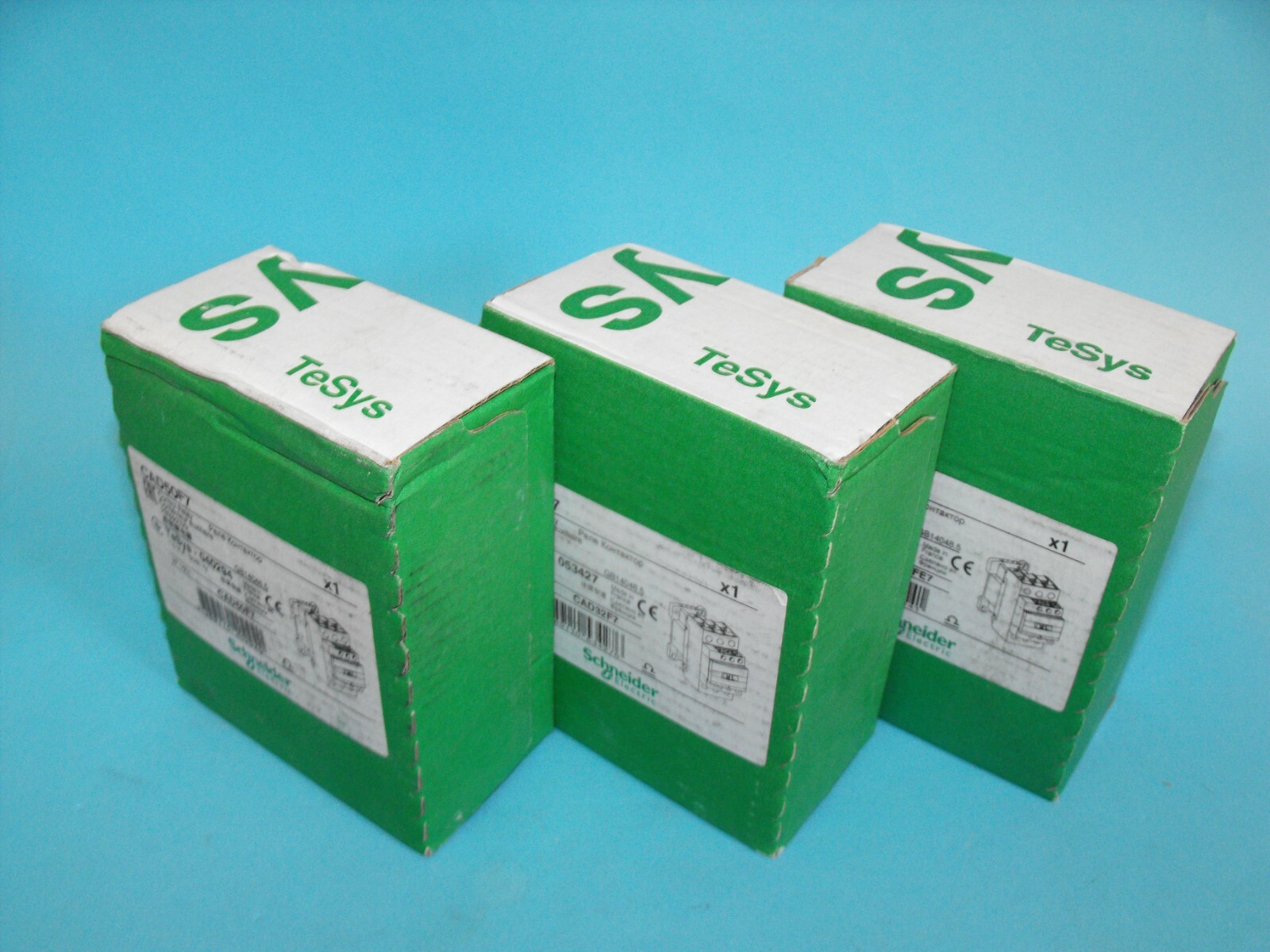 Schneider Electric.TELEMECANIQUE.CAD50F7+CAD32F7+CAD32FE7.(LOT3PCS).NEW