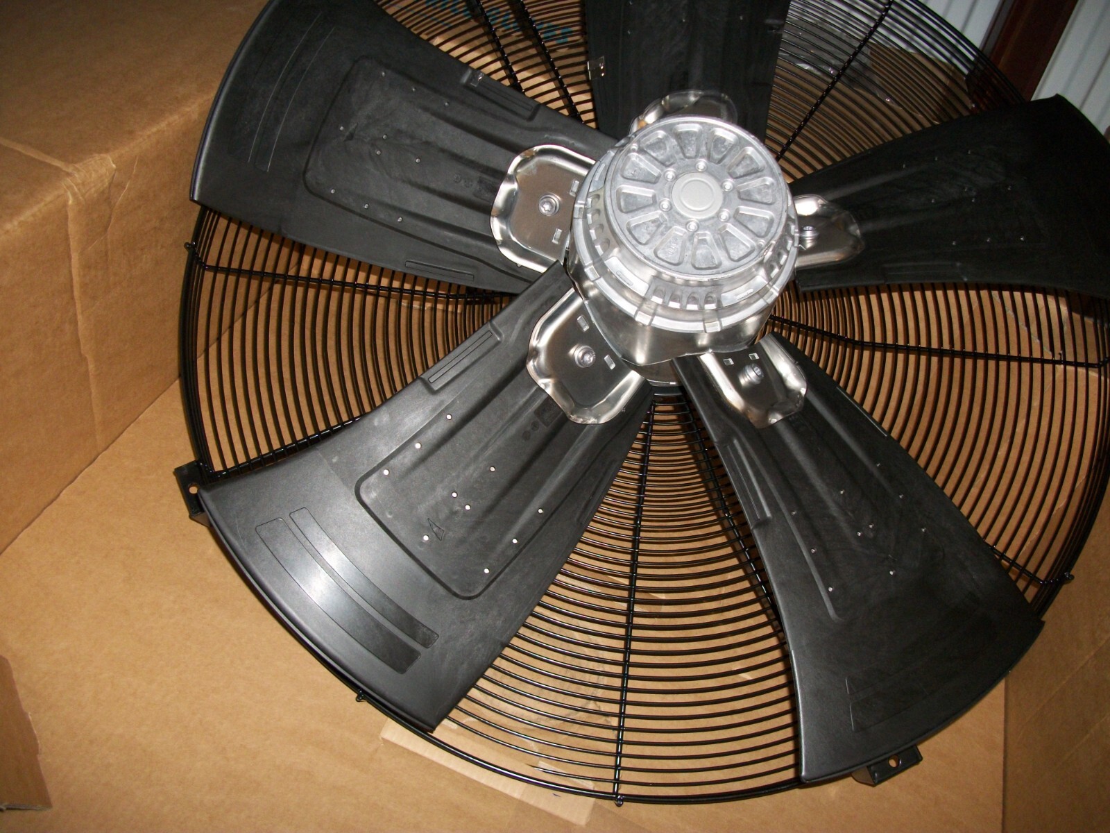 NEW EBM-PAPST AXIAL COOLING FAN MODEL S6D910-BC05-03 3-PHASE EBMPAPST USA SELLER