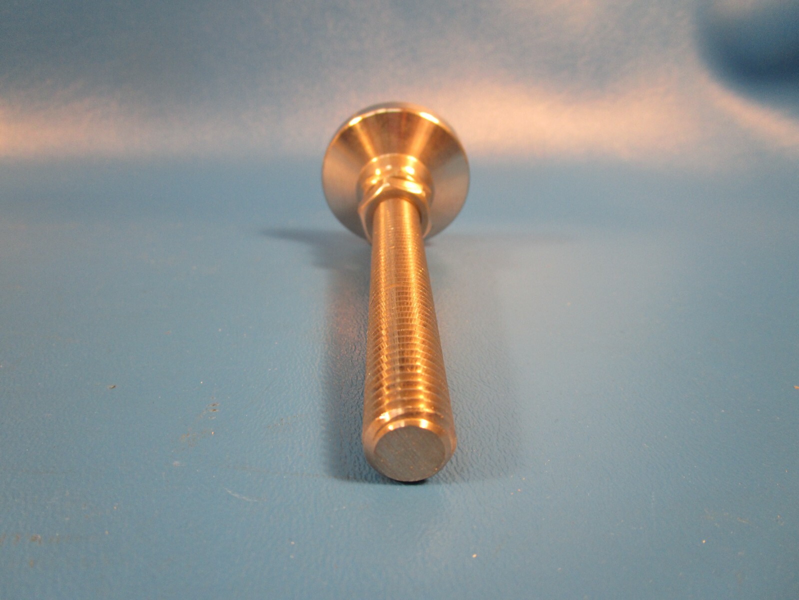 S & W SSW-2A, Swivel Leveling Mount 1/2-13 Thread x 4″ Length Stud, 1 7/8″ Base.