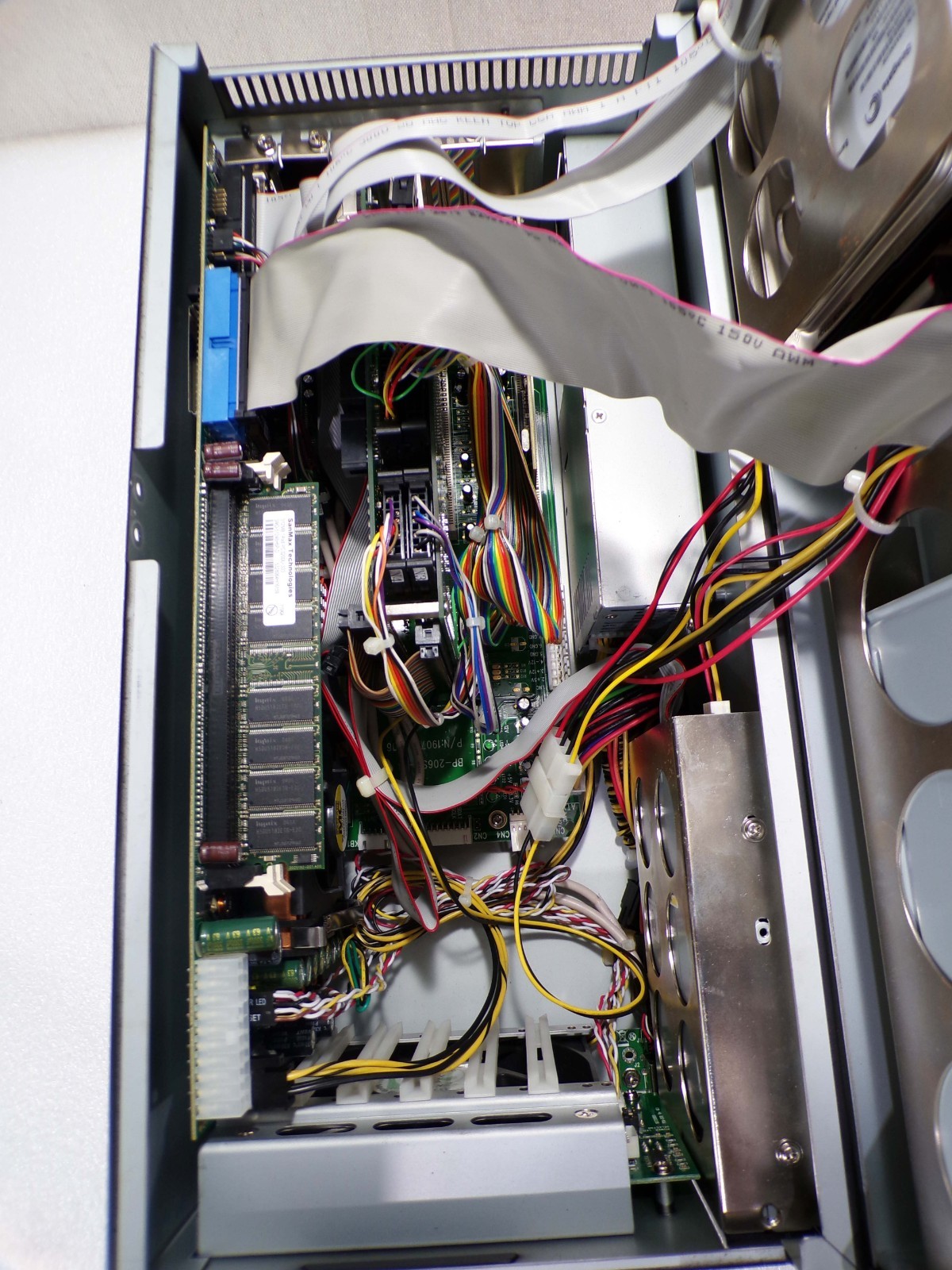 Rigaku TH-V8000-30AE-013 KE-162032-214845-1620-0 Computer Rigaku MFM65S2-RFFFAFA