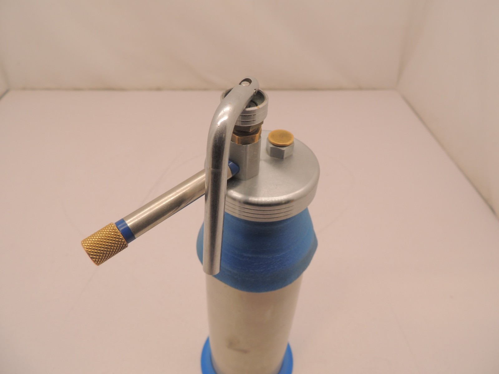 LN2 Liquid Nitrogen Dispenser No Label Made in Japan Working