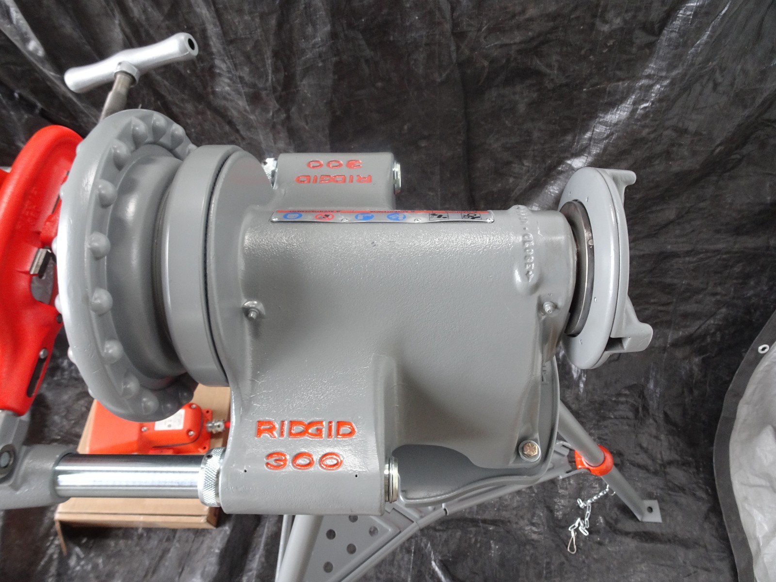 RIDGID 41855, Complete Ridgid 300 Pipe Threading Machine, Refurbished!
