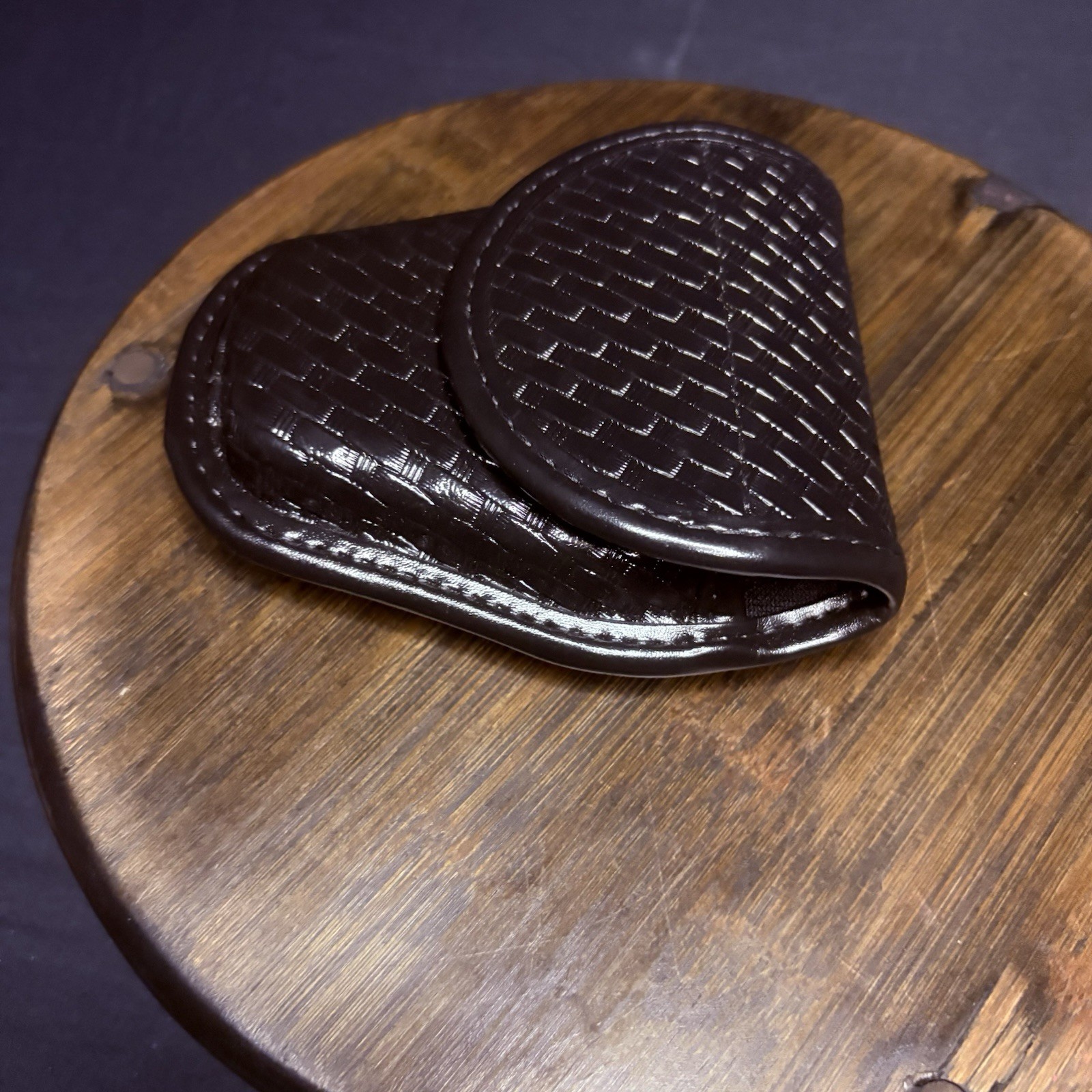 Bianchi Handcuff Case 7900 Basket Weave AccuMold Size 1 #22063