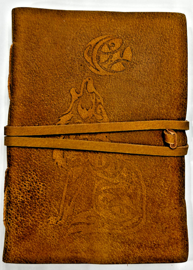Handmade Genuine Leather Bound Journal Notebook Howling Wolf Matt Paper 110-Page