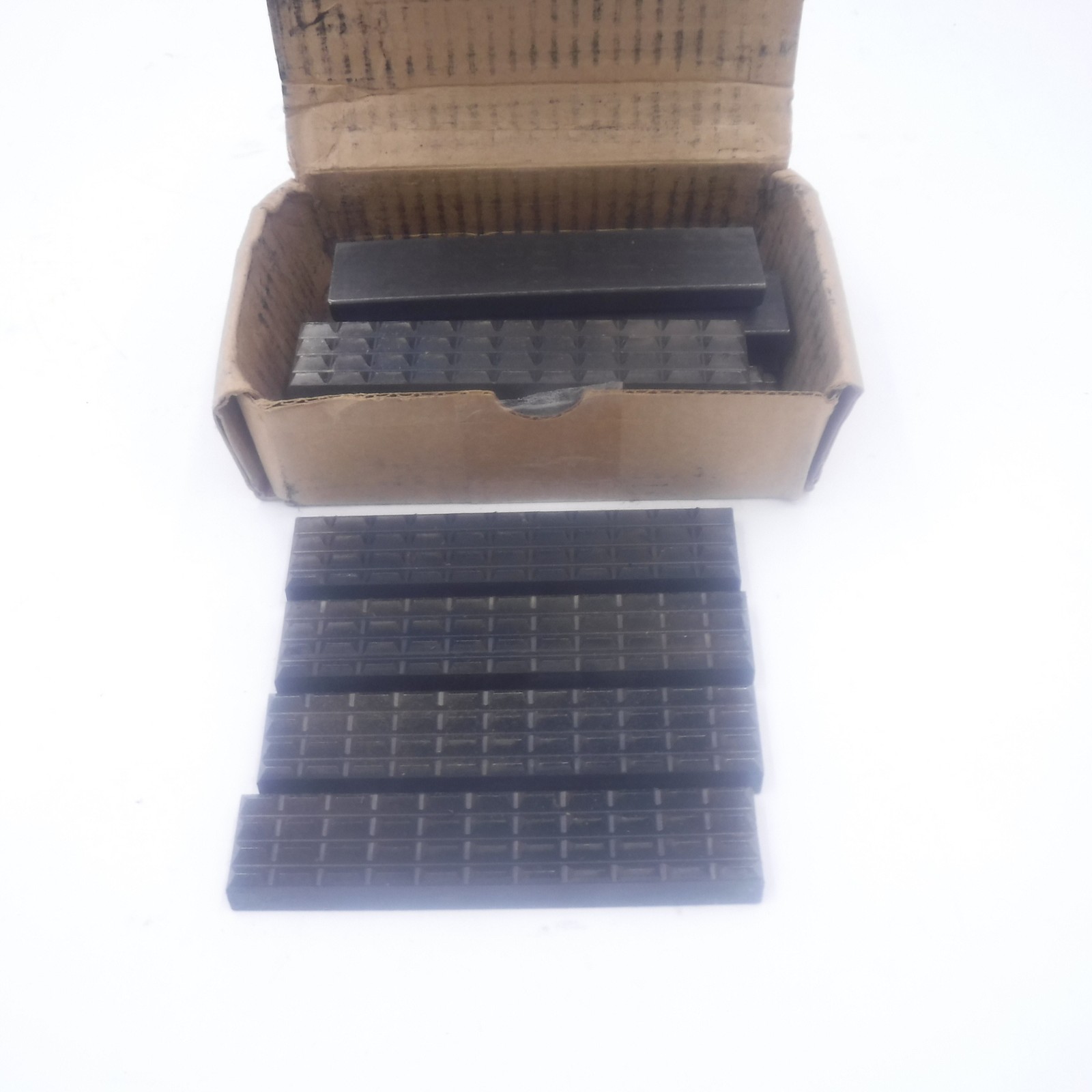 12 Pack Drilling Manual/Power Standard Tong Dies 1/2″ x 1-1/4″ x 5-3/8″