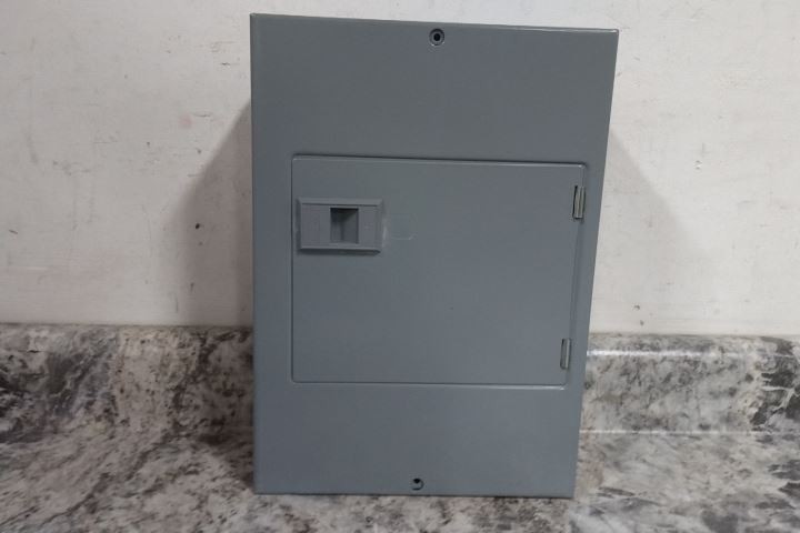 Square D QO612L100DS 120/240VAC 100 Amps 6 Space Load Center