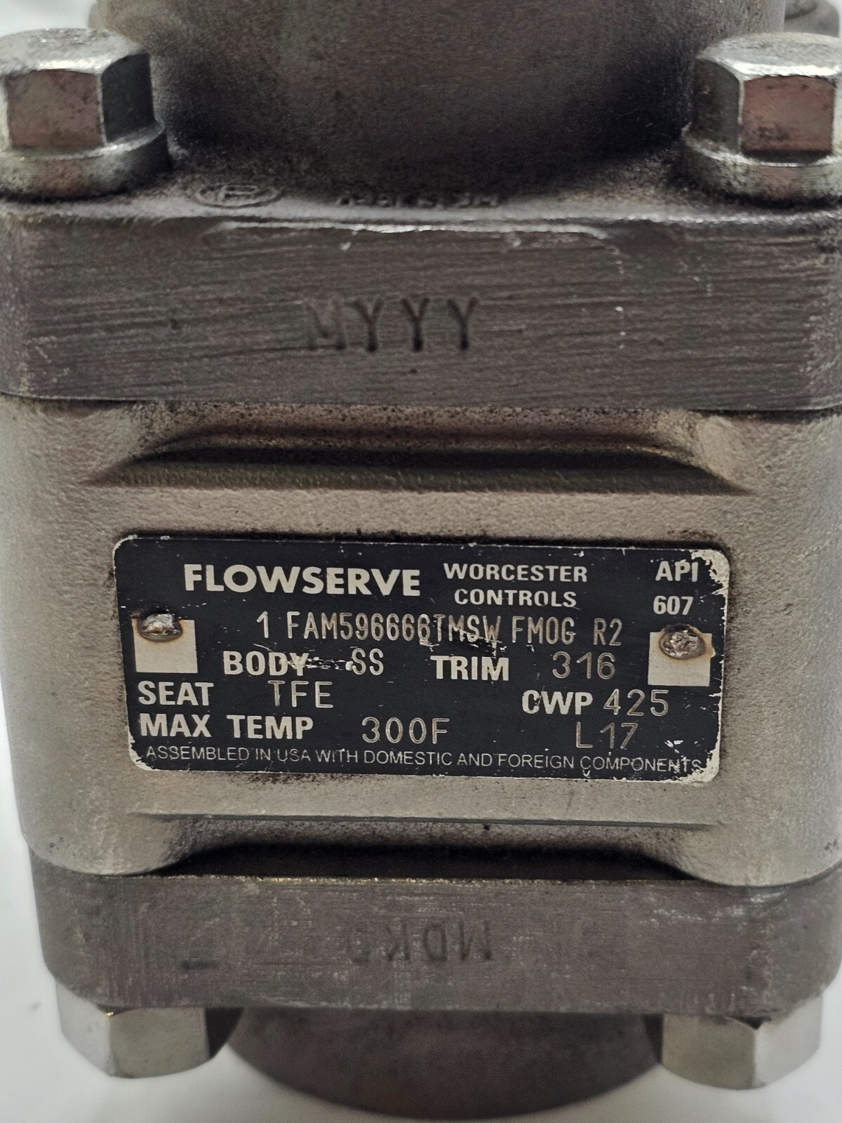 FLOWSERVE/WORCESTER A351 CF8M BALL VALVE 11/4 4466TSE R2 316 TFE CWP 1000 400°