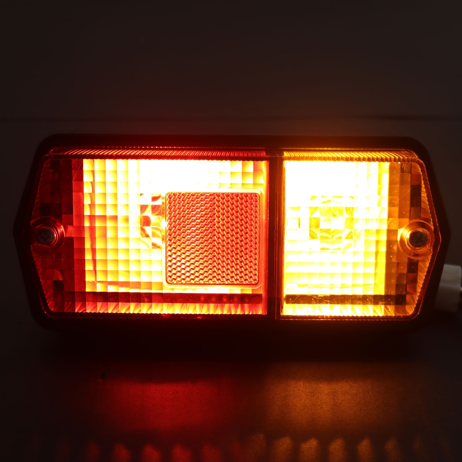 Right Tail Light for Kubota L2800 L3130 L3240 Lamp Signal Rear Hazard