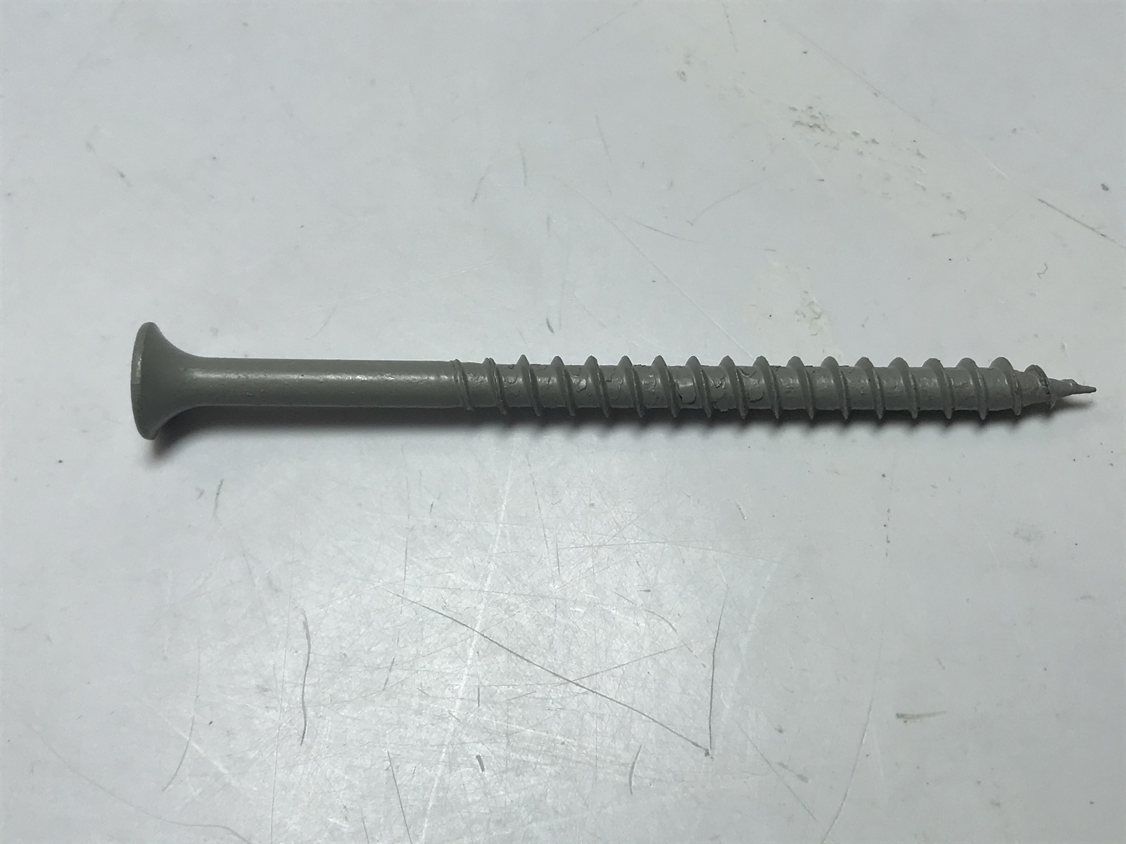 EVERBILT 600 PC 9lb 6oz Premium Grey Deck Screws #10 x 3″ Natural Cedar / Pine