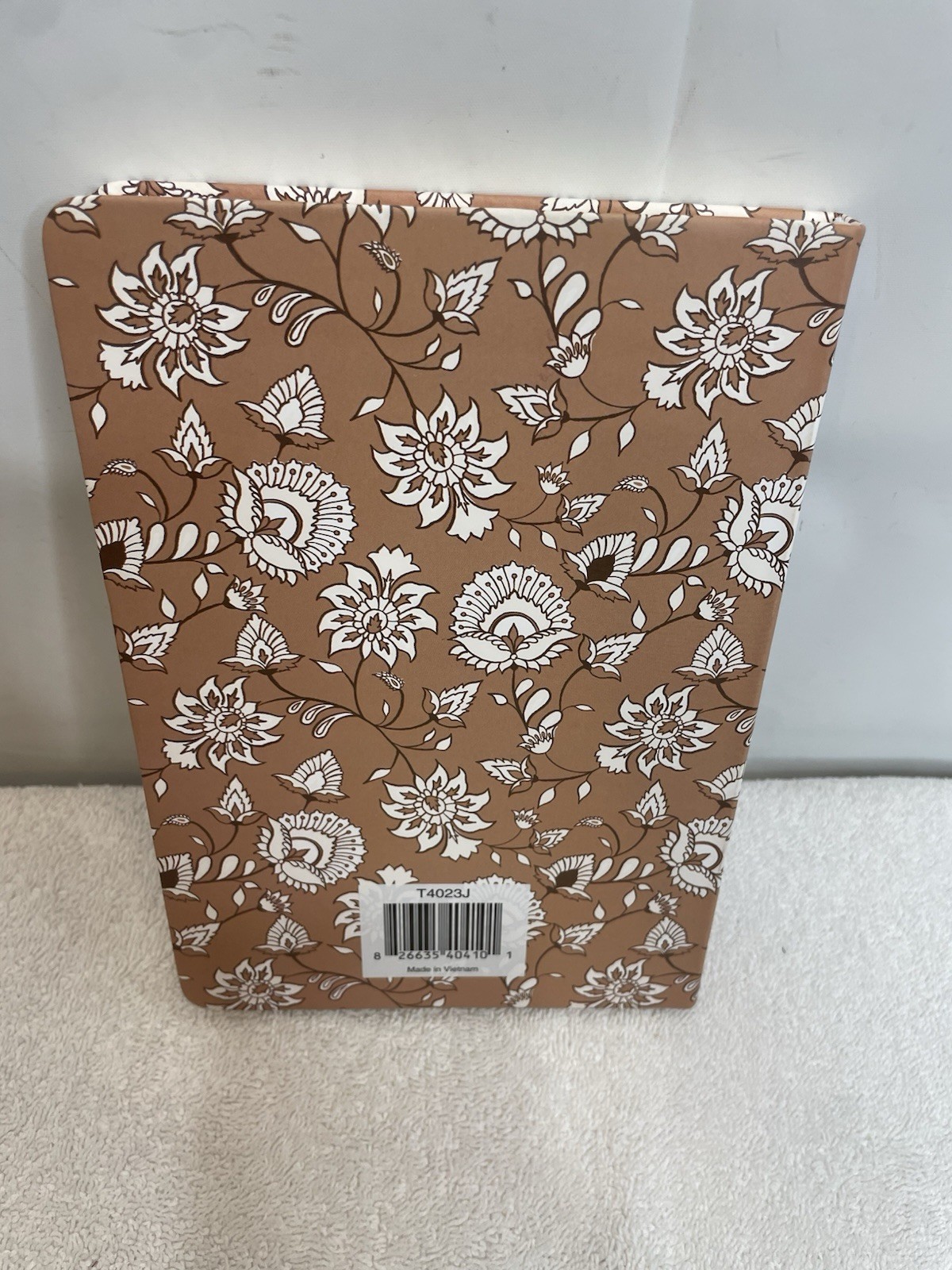 Two Sea Brown & White Floral 100 Lined Pages 0.50 × 6.00 x 8.66 Notebook Journal
