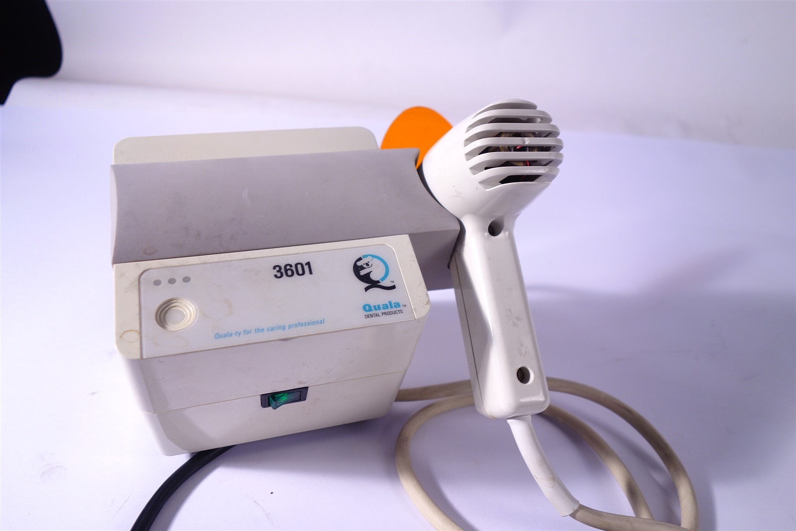 Quala 3601 Dental Curing UV Light – Working condition