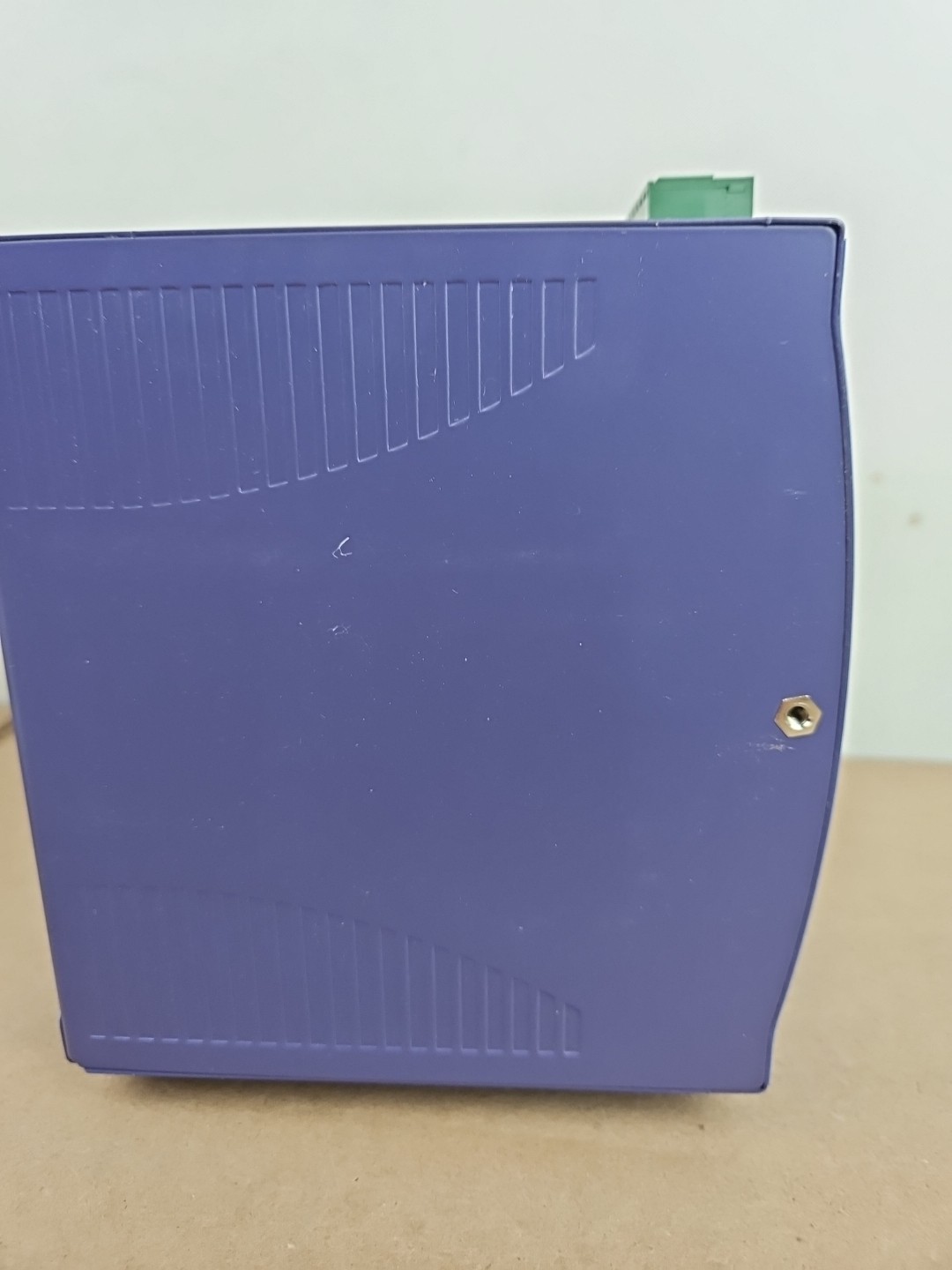 NEW LUTZE DRA240-24B POWER SUPPLY 115-230VAC 5.4/2.2A 47-63HZ 722-759