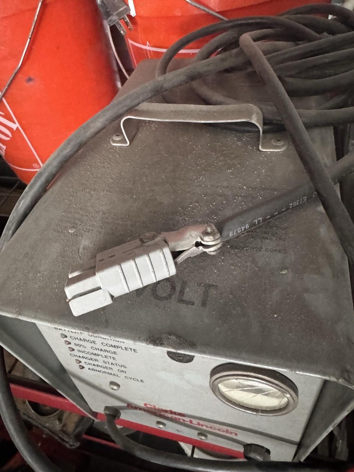 Clarke American-Lincoln 36 Volt Battery Charger Model 5360 LR16494 MPN 5360