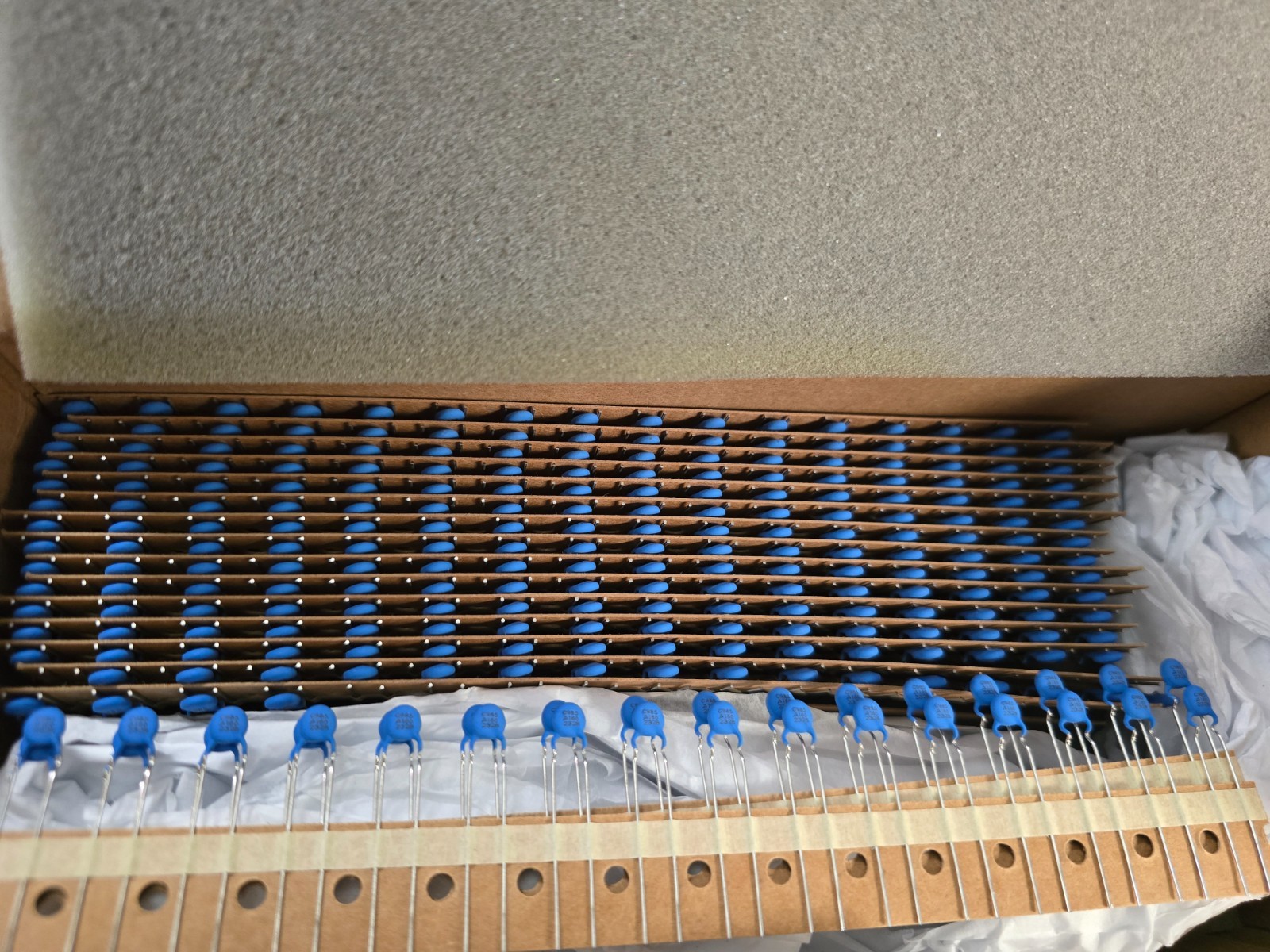500Pcs B59985C0160A070 TDK PTC Thermistors 985-A 160-A 70 5X1 PTC Thermistor