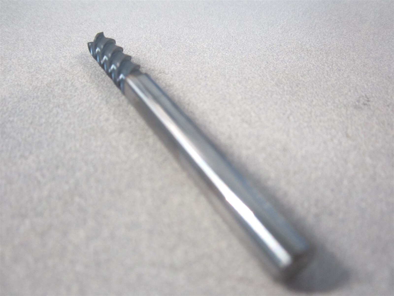 Walter (7745630) 0.3000″ LOC 4 Flute Solid Carbide RH Corner Radius End Mill