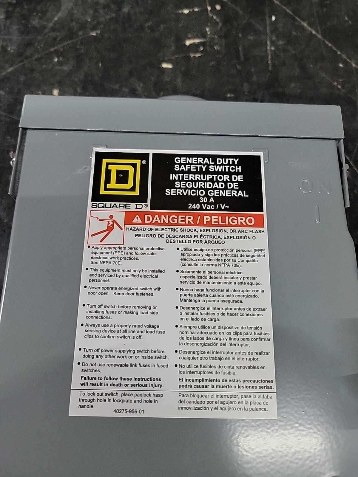 New Old Stock! Square D D221NRB Safety Switch 30A 240V Type 3R