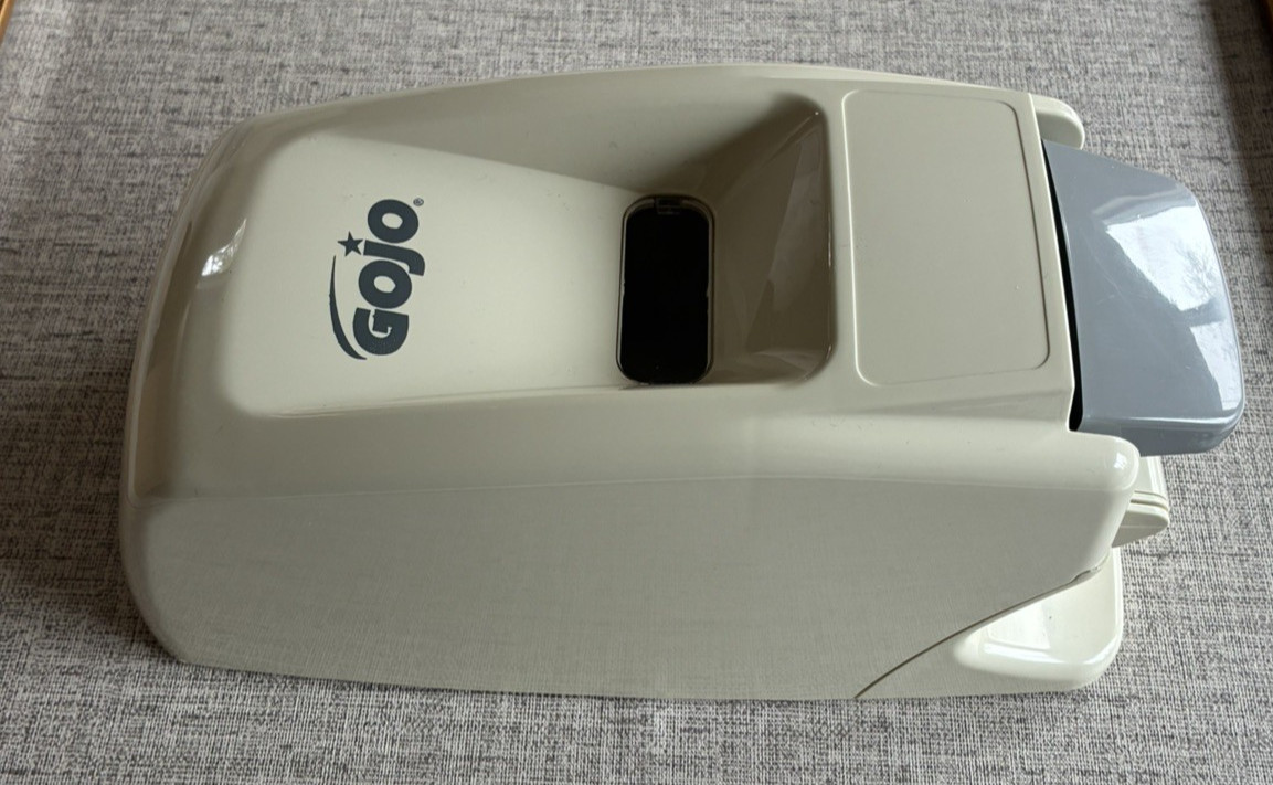 New GoJo 9034-001 Manual Wall Sanitizer Dispenser 800 mL