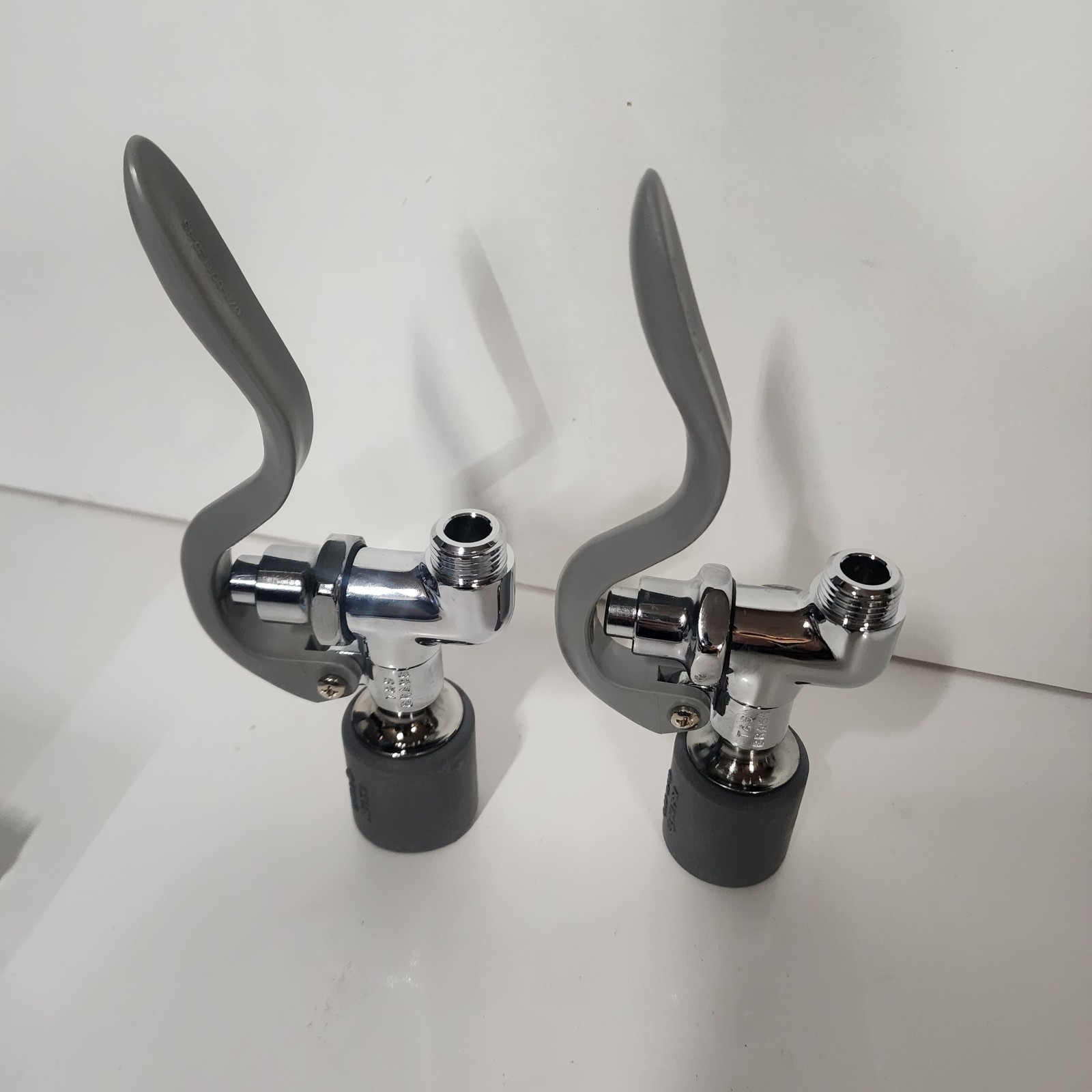 2x T&S B-0107-C Ultimate Low Flow Pre-Rinse Spray Valve – 0.65 GPM