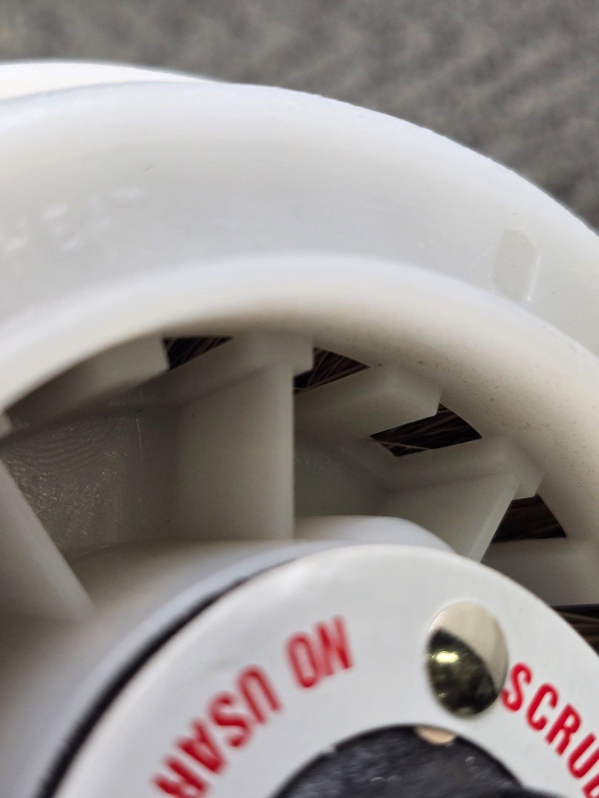 Koblenz 45-0134-2 2-Piece 6″ Hard Floor Scrubbing Brushes For 12″ Twin-Brush