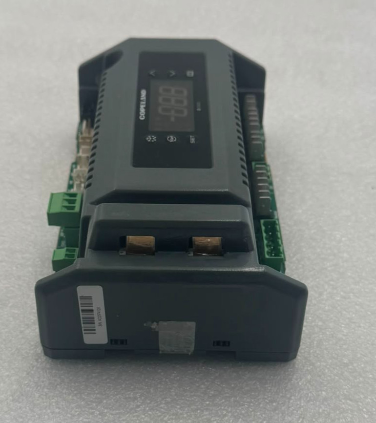 COPELAND XCM25D 543-0220-00 unit controller