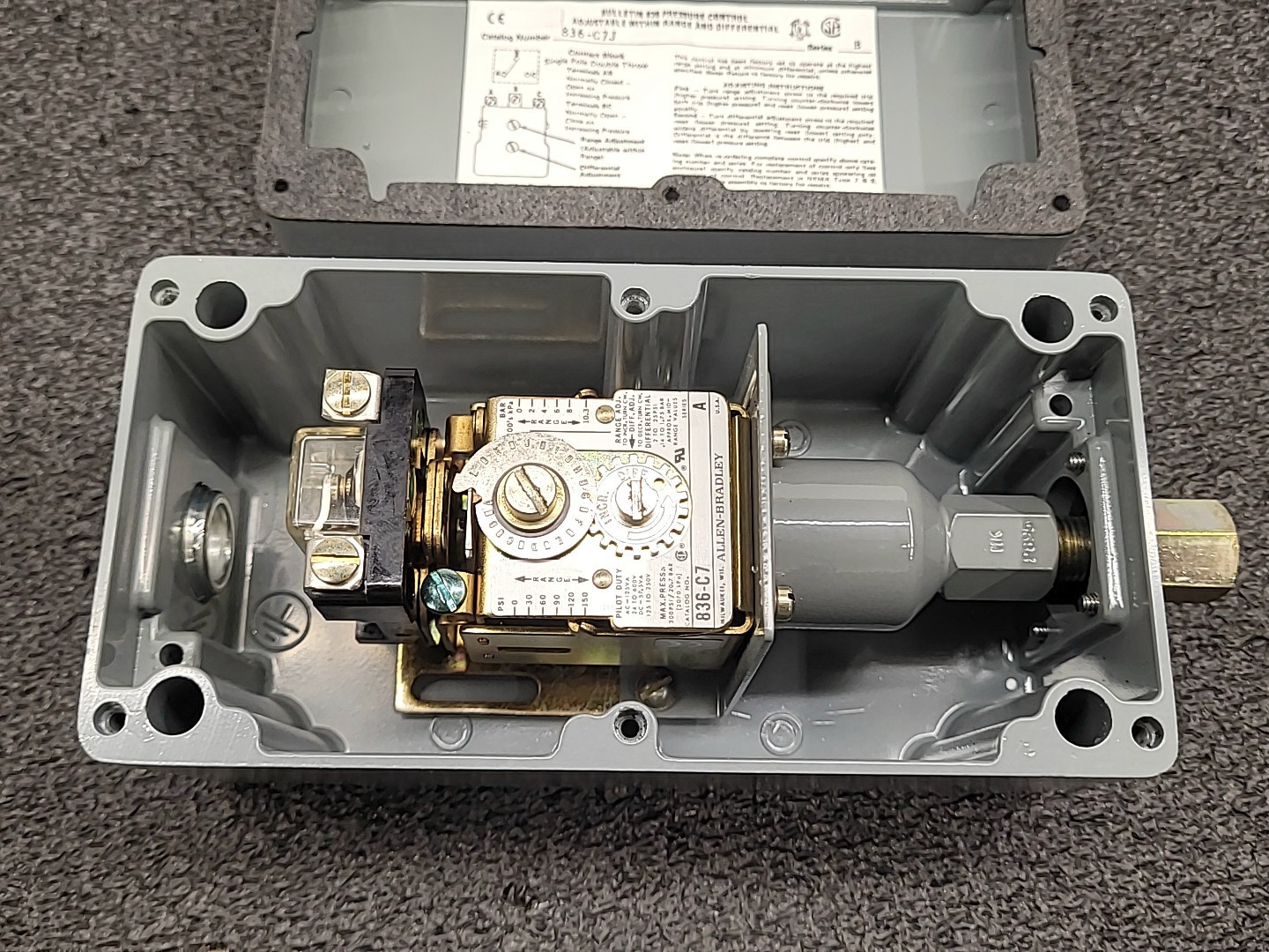 Allen Bradley 836 Differential Pressure Control Switch Sensor Bulletin 836-C7J