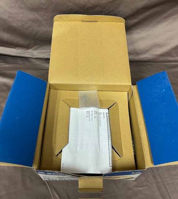 ECCO, AMBER WARNING BEACON, LED, SQUARE/LOW PROFILE,Model EB7180A, NEW OLD STOCK