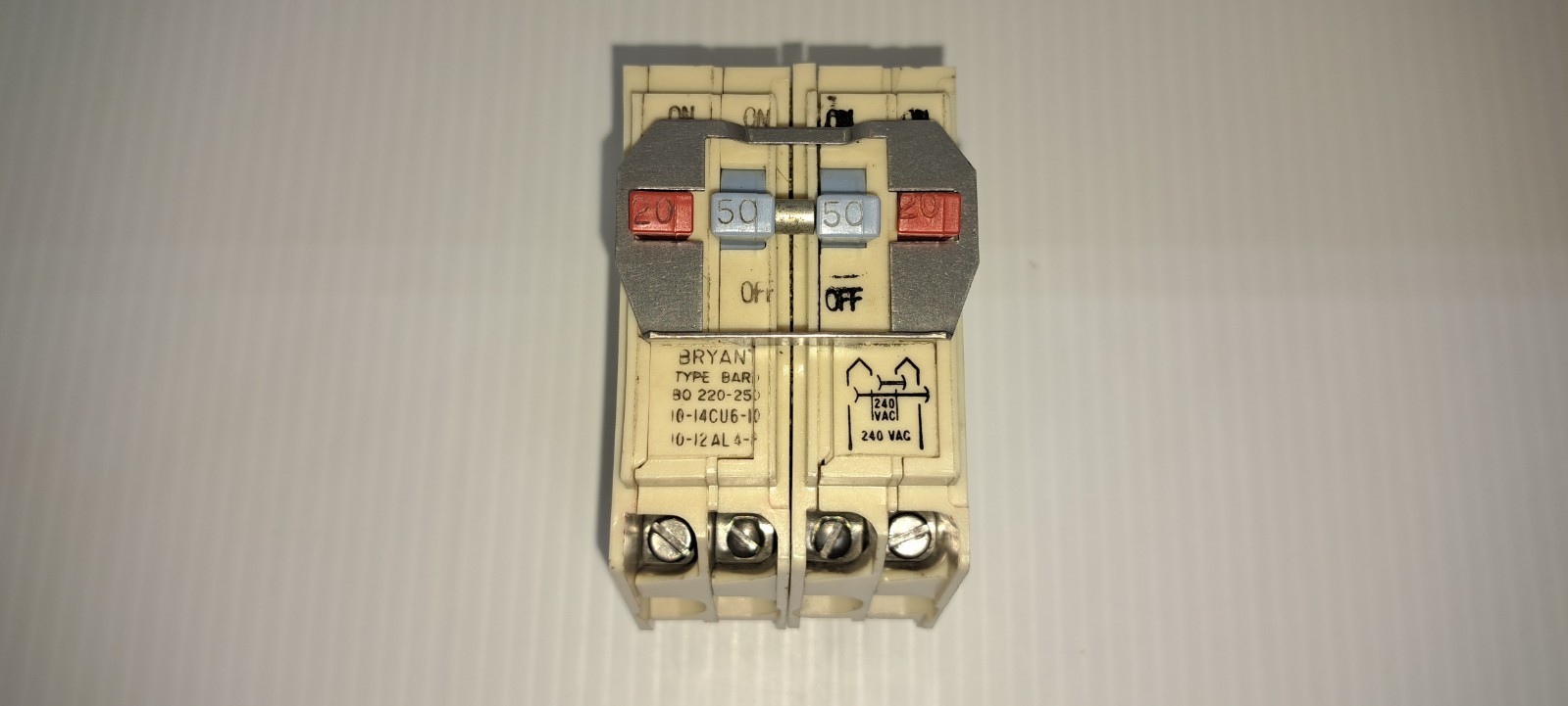Bryant BQ220-250 4-Pole Quad Type BARD Circuit Breaker White BQ 220-250