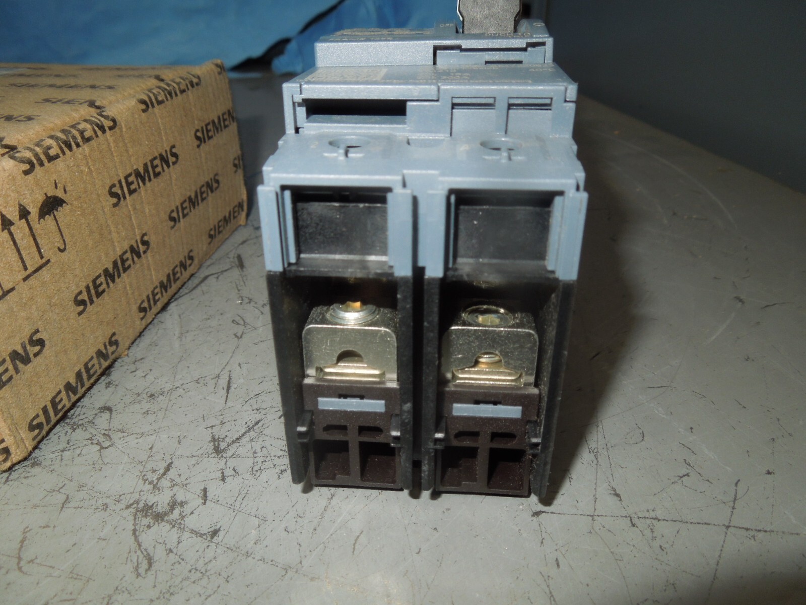 Siemens 3VA4195-4ED24-0AA0 15A 2p 600Y/347V Molded Case Breaker New Surplus