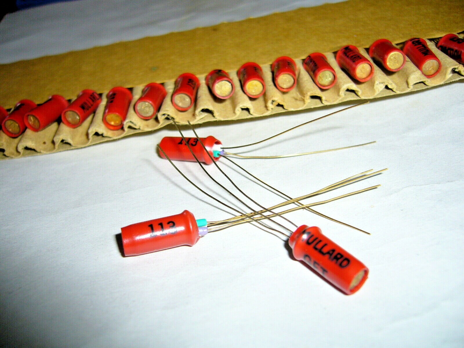 * TESTED ! * GET113 MULLARD GERMANIUM TRANSISTOR.* Please check the description*