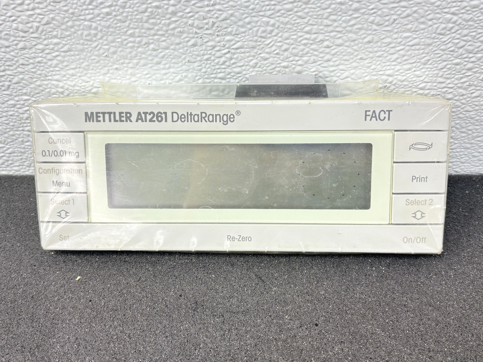 PRE OWNED | Mettler Toledo AT261 DeltaRange Analytical Balance Display Module
