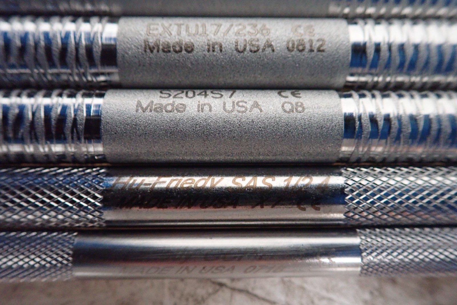 (5) Hu Friedy Dental Instruments EXD11/126, EXTU17/236, S204S7, SAS 1/24, GCPYD1
