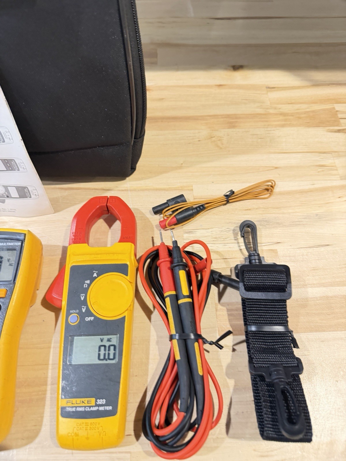 FLUKE 116/323 HVAC MULTIMETER COMBO KIT W/ ACCESSORIES (TESTED) SHIPS FAST