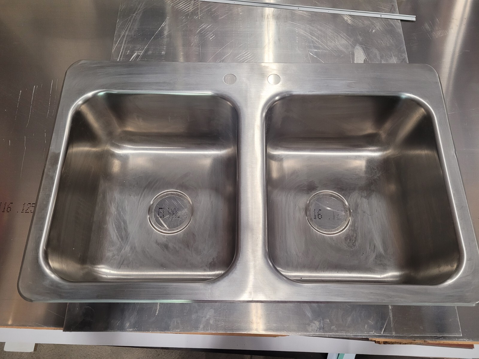 Regency 600DI21416 16-Gauge Stainless Steel Two Compartment Drop-In Sink