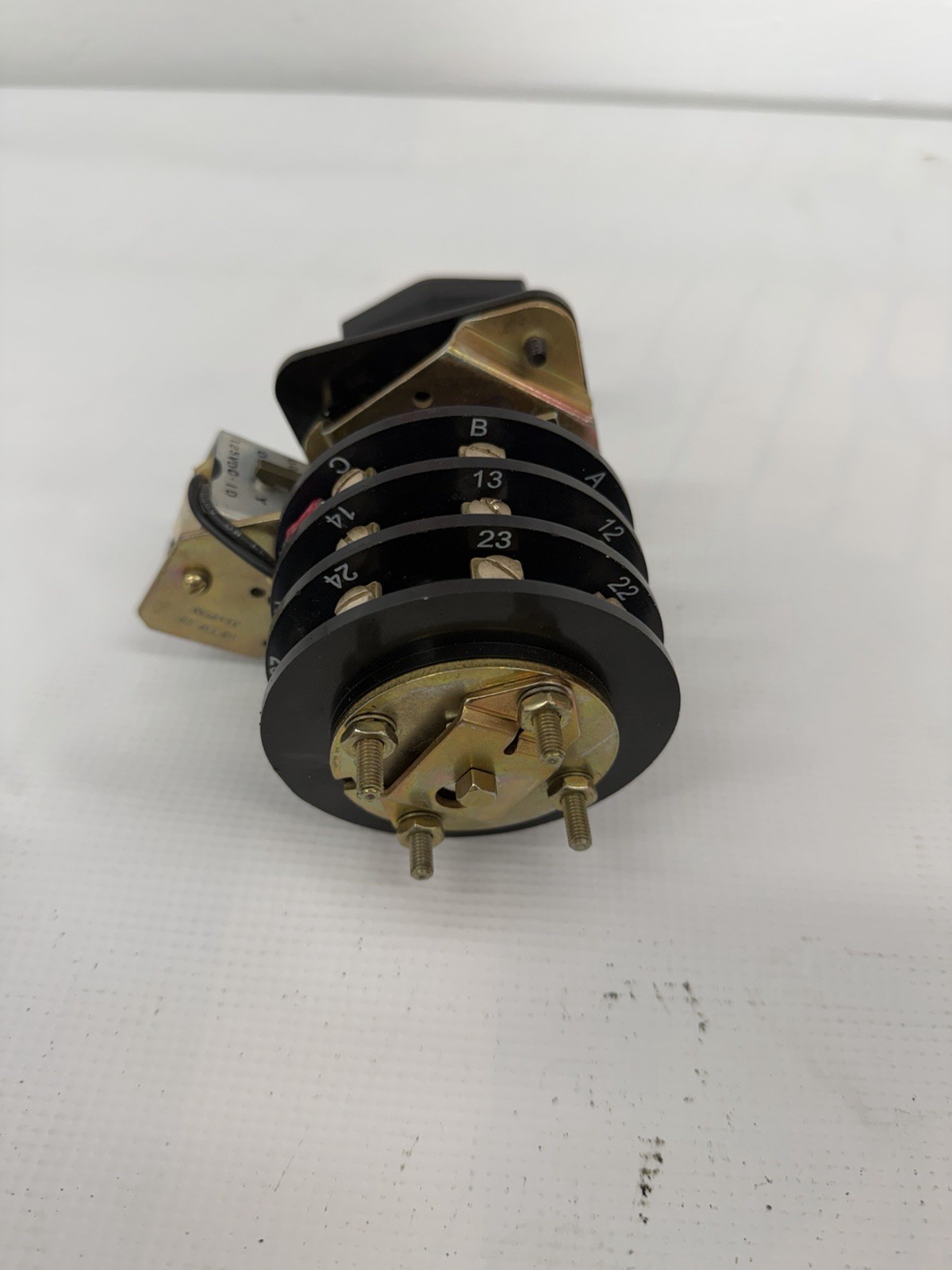 Electroswitch Series 24 LOR Lock Out Relay 7802D 125VDC Used Take Out