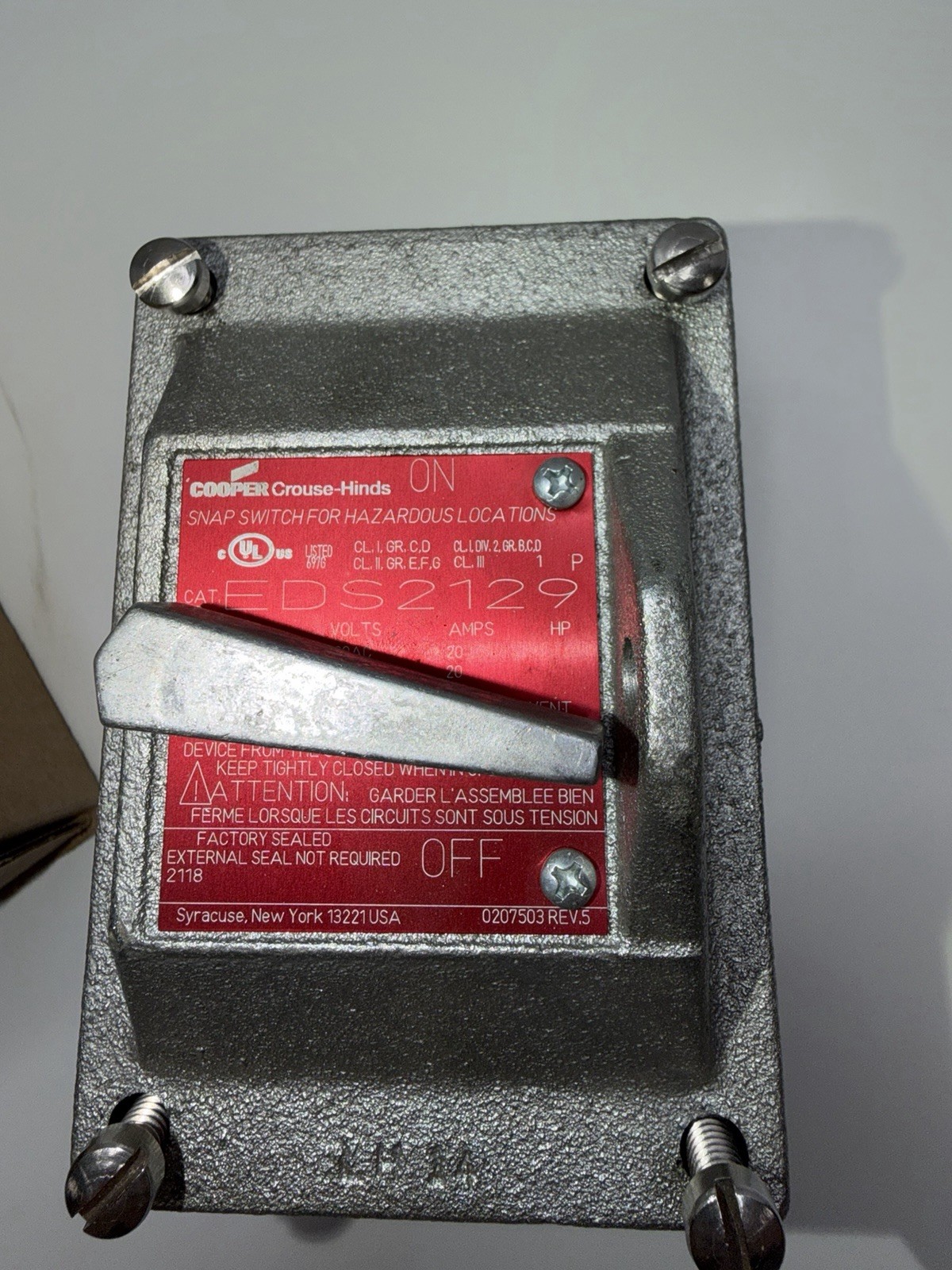 Eaton Crouse-Hinds EDS2129 Explosion Proof Snap Switch 20A 120-277V New in Box