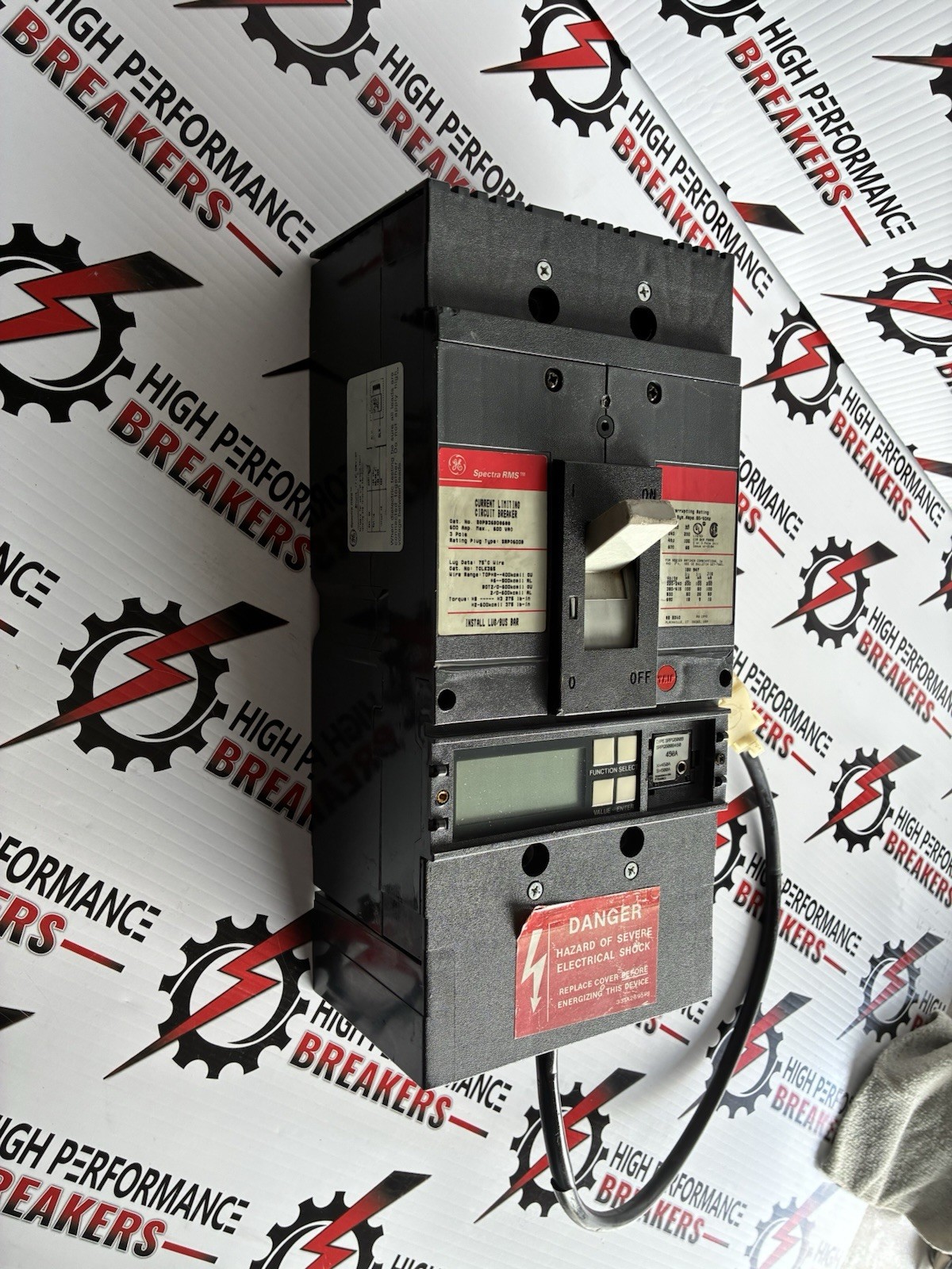 Ge SGPB36BD0600 Circuit Breaker 600V 600A 3P 600V 3P Used