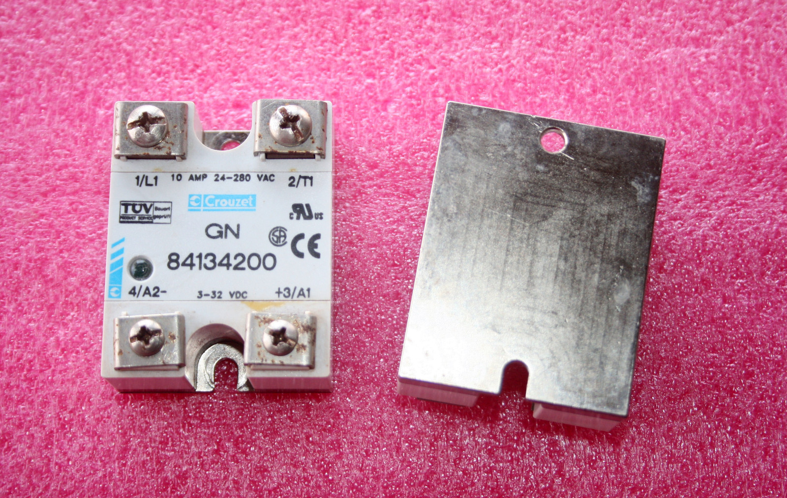 Crouzet GN 84134200 Solid State Relay IP00 10A/240V AC/DC INPUT- 2 Pieces