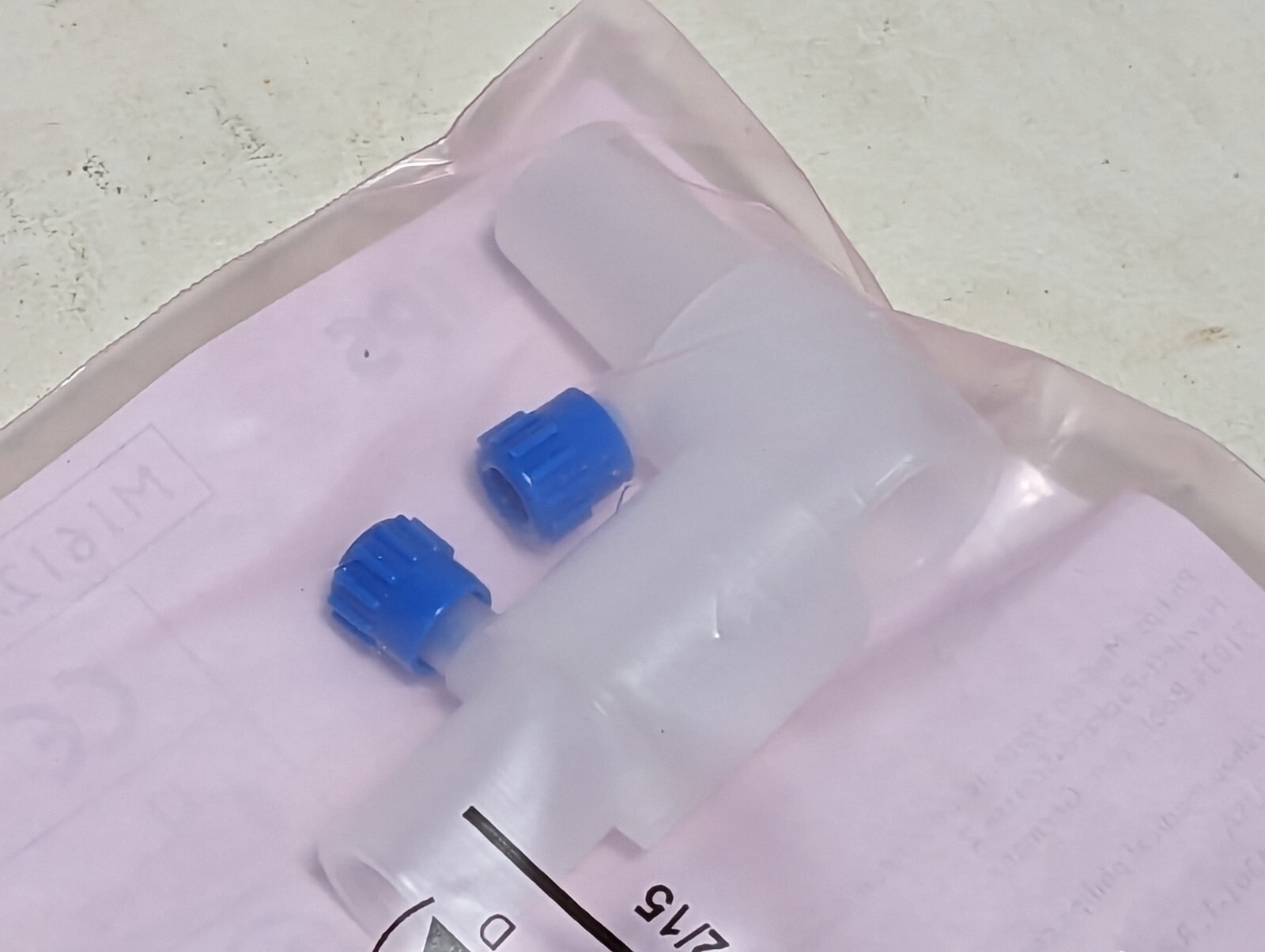 Philips M1612A-002 straight airway adapter, two per bag