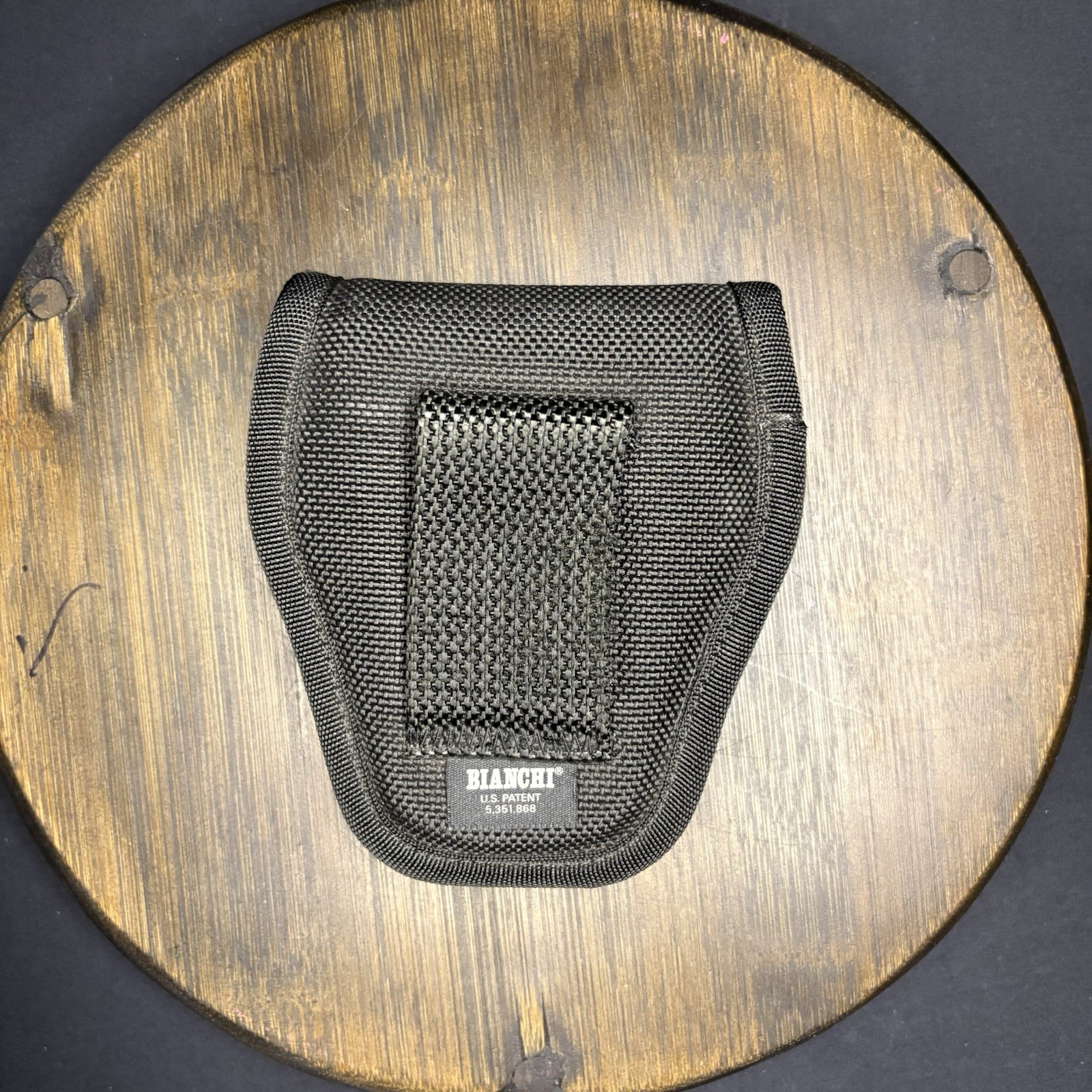 Bianchi 7300 Handcuff Case Accumold Nylon Size 1 Hidden Snap