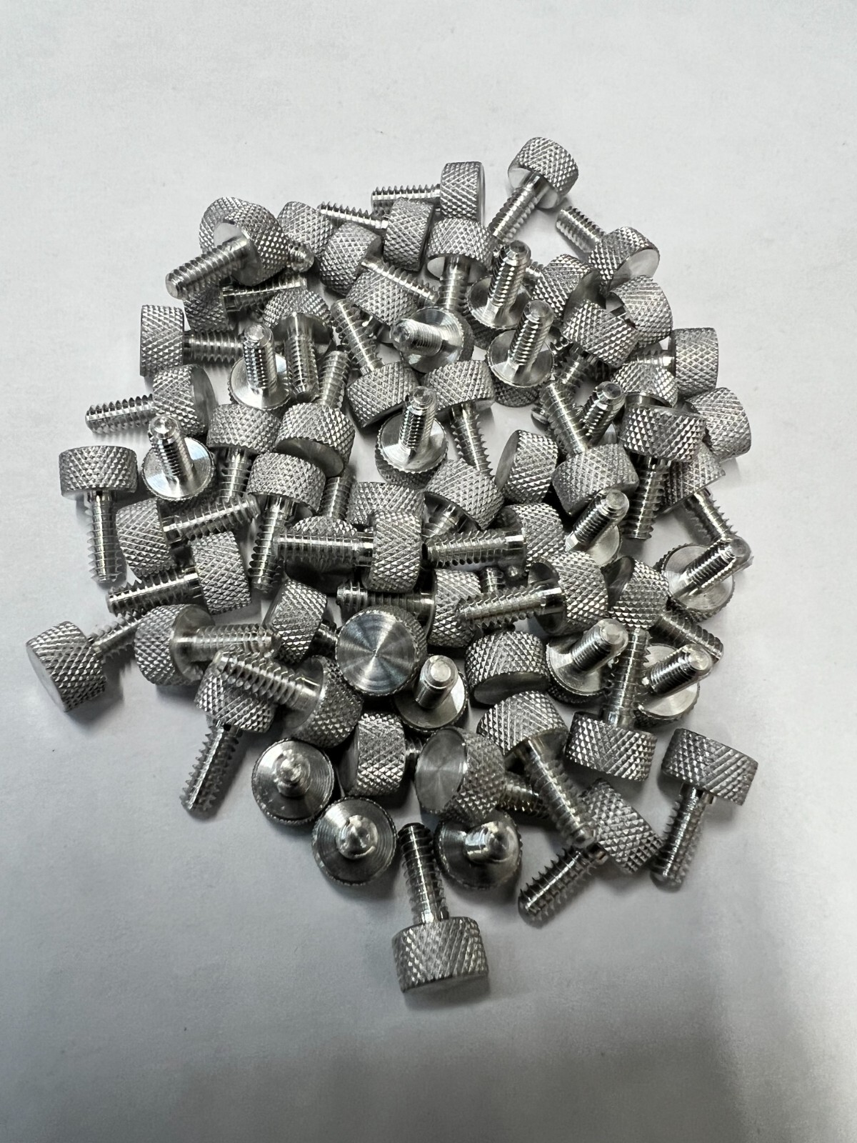 Knurled Thumb Screw Aluminum 6-32 Thread 3/8 length – 50 Pieces – 7125A