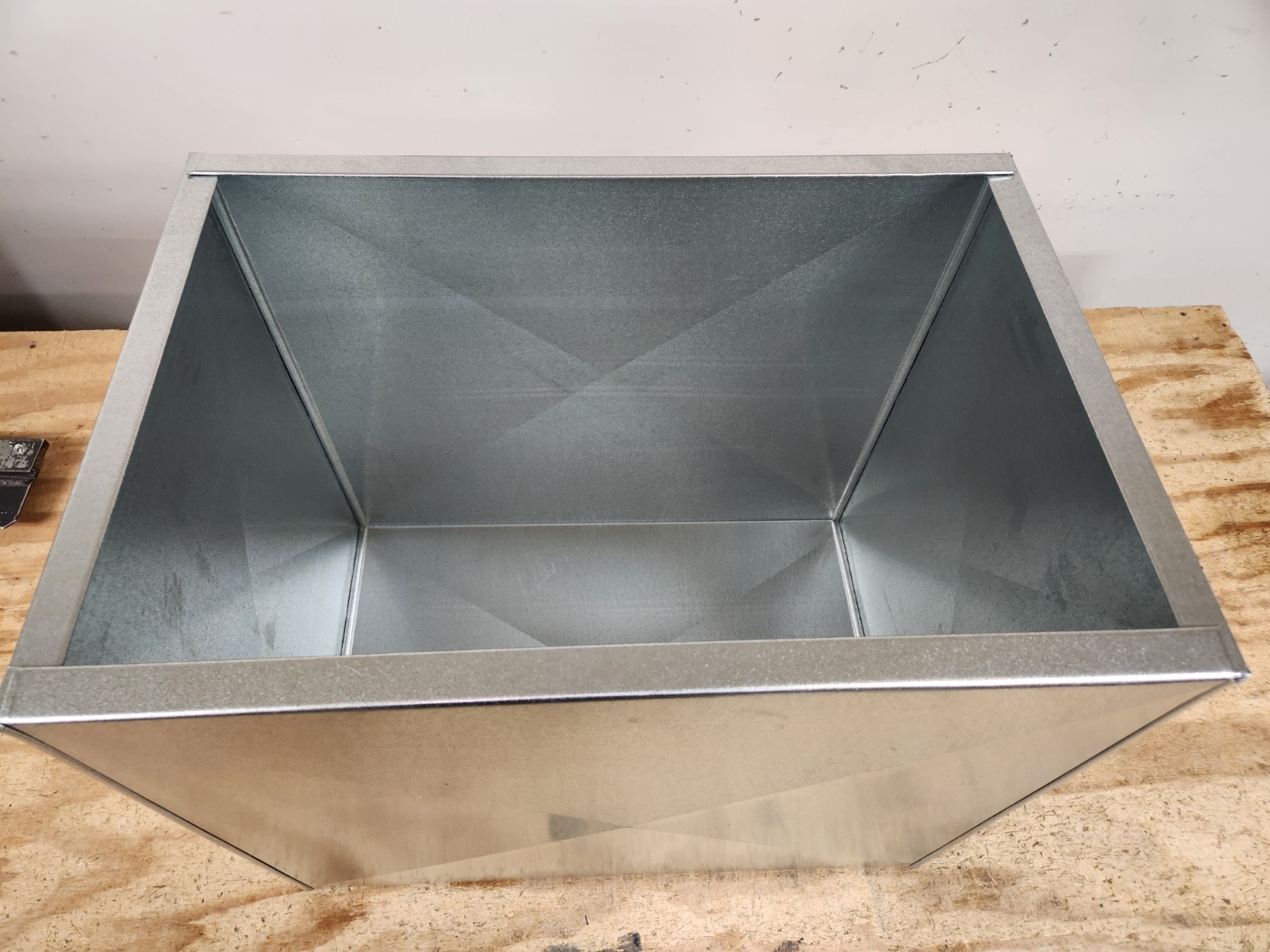 hvac stand return air box duct 17.5″x21″x16″ tall ..22 gauge metal Heavy Duty