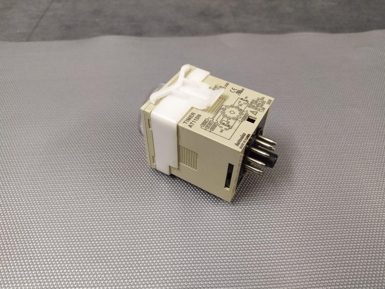 AUTONICS AT11DN Multi Function Analog Timer 100-240V AC 24-240VDC FAST SHIPPING