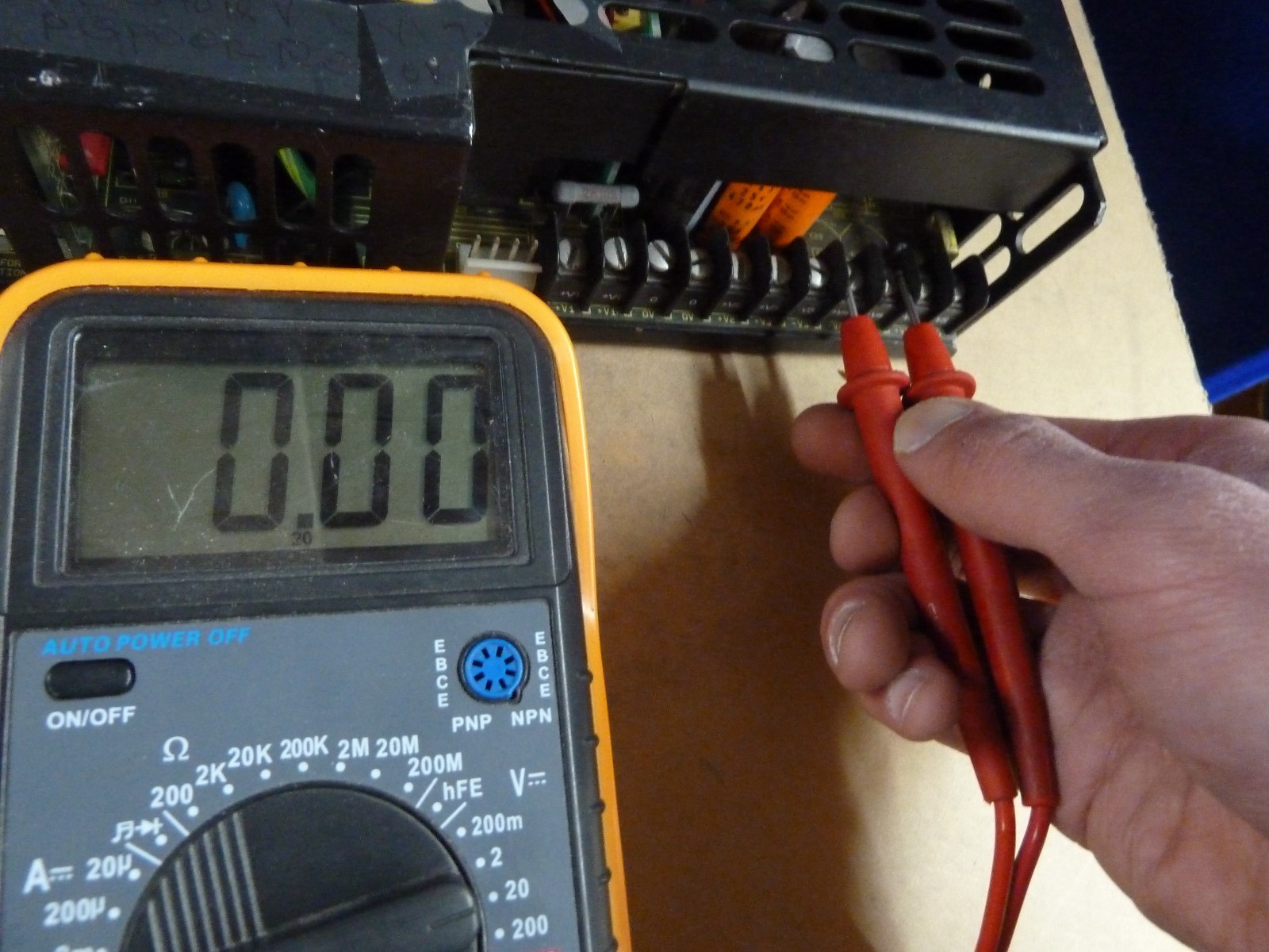 Farnell instruments power supply 8V 16V DC [T4]