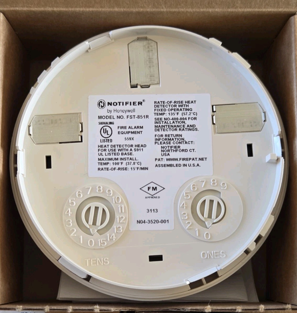 NOTIFIER FST-851R 135° FIXED TEMP W/ RATE OF RISE HEAT DETECTOR «IVORY» 28 AVAIL