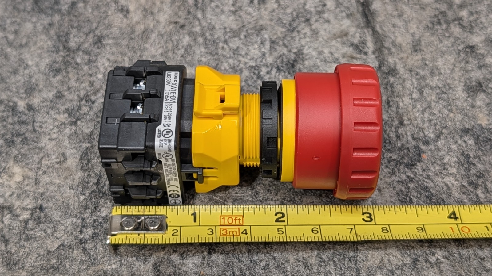 IDEC XW 22mm Estop XW1E-BV402MFR Emergency Stop Push Button 🔥New🔥