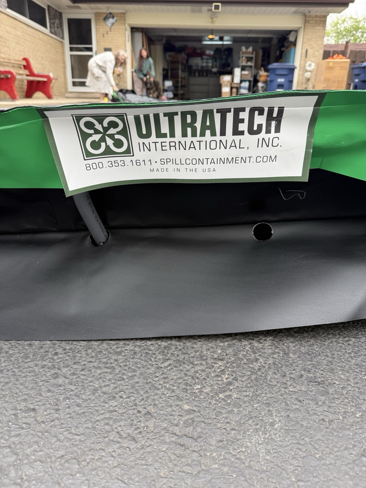 ULTRATECH Spill Containment Berm 12 ft x 30 ft, 2,692 gal Capacity, 8556