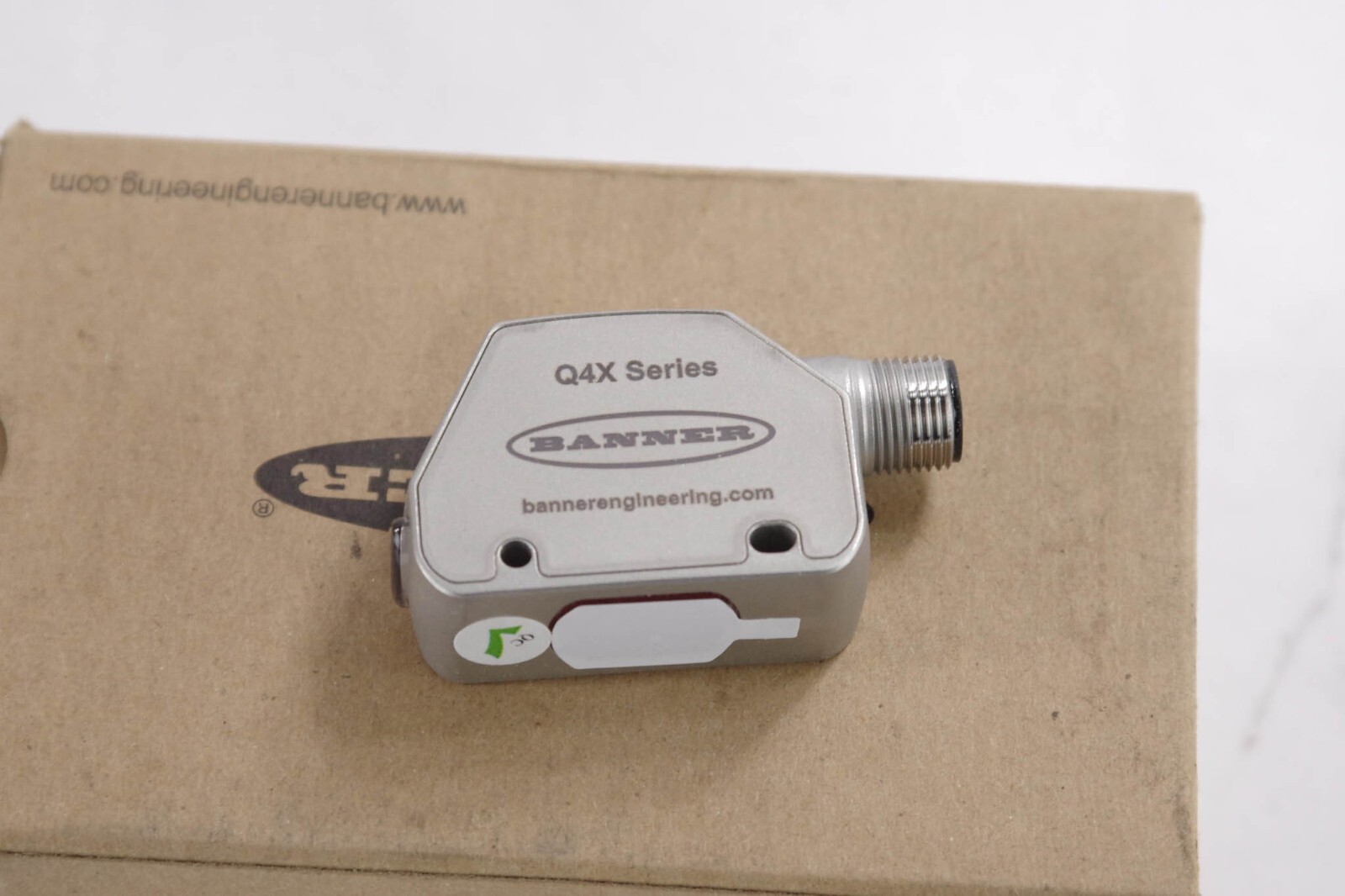 BANNER Q4XFPCOD310-Q8 97544 Q4X SERIES RUGGED LASER DISTANCE SENSOR -Surplus New